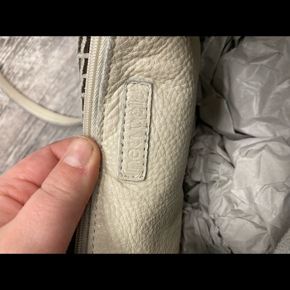 Linea Pelle tote - Picture 2 of 6